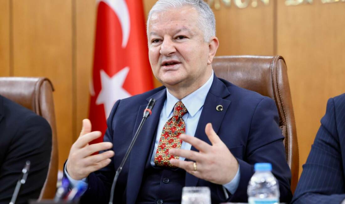 Aksaray Valisi Murat Duru, göreve başladıktan sonra katıldığı bir toplantı