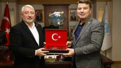 Çorum Belediye Başkanı Dr. Halil İbrahim Aşgın, istişare ve tecrübe