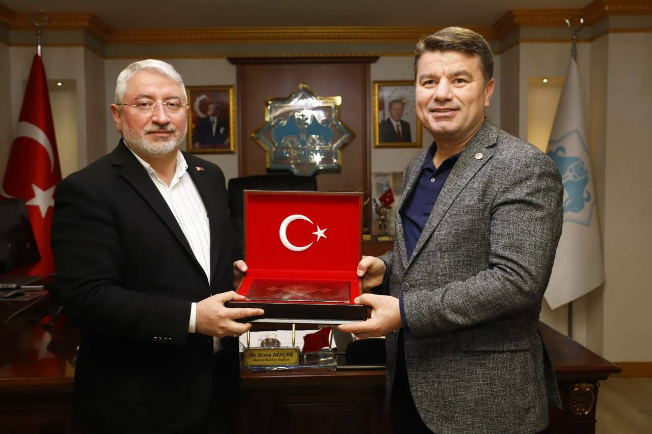 Çorum Belediye Başkanı Dr. Halil İbrahim Aşgın, istişare ve tecrübe