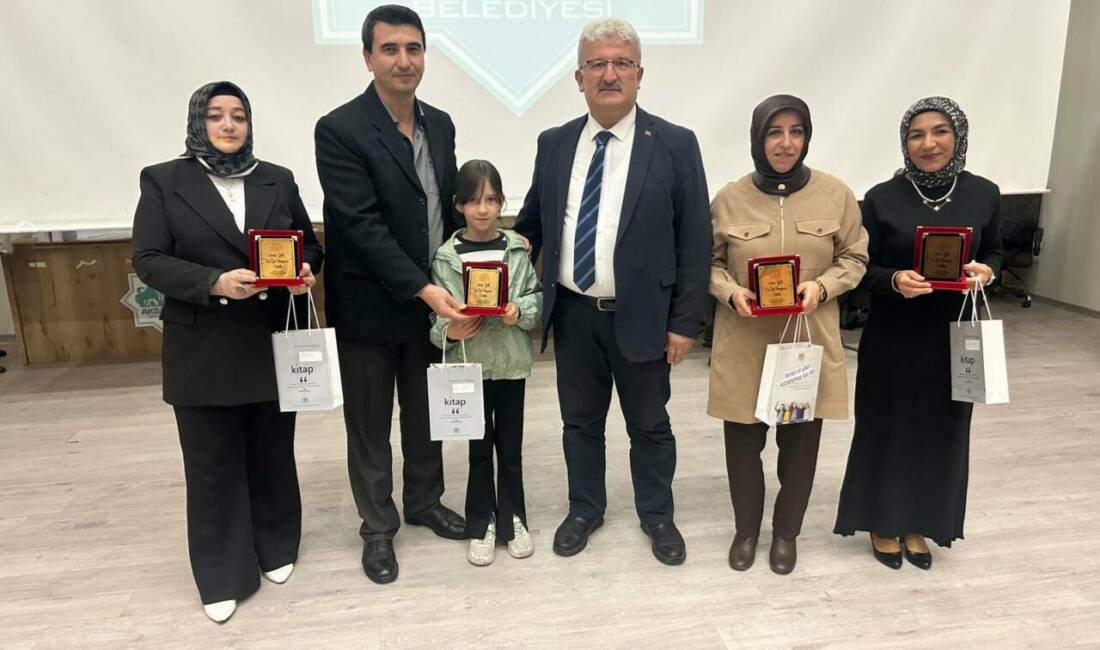 Aksaray’da 62. Kütüphane Haftası açılışı, protokol ve öğrencilerin katılımıyla gerçekleştirildi;