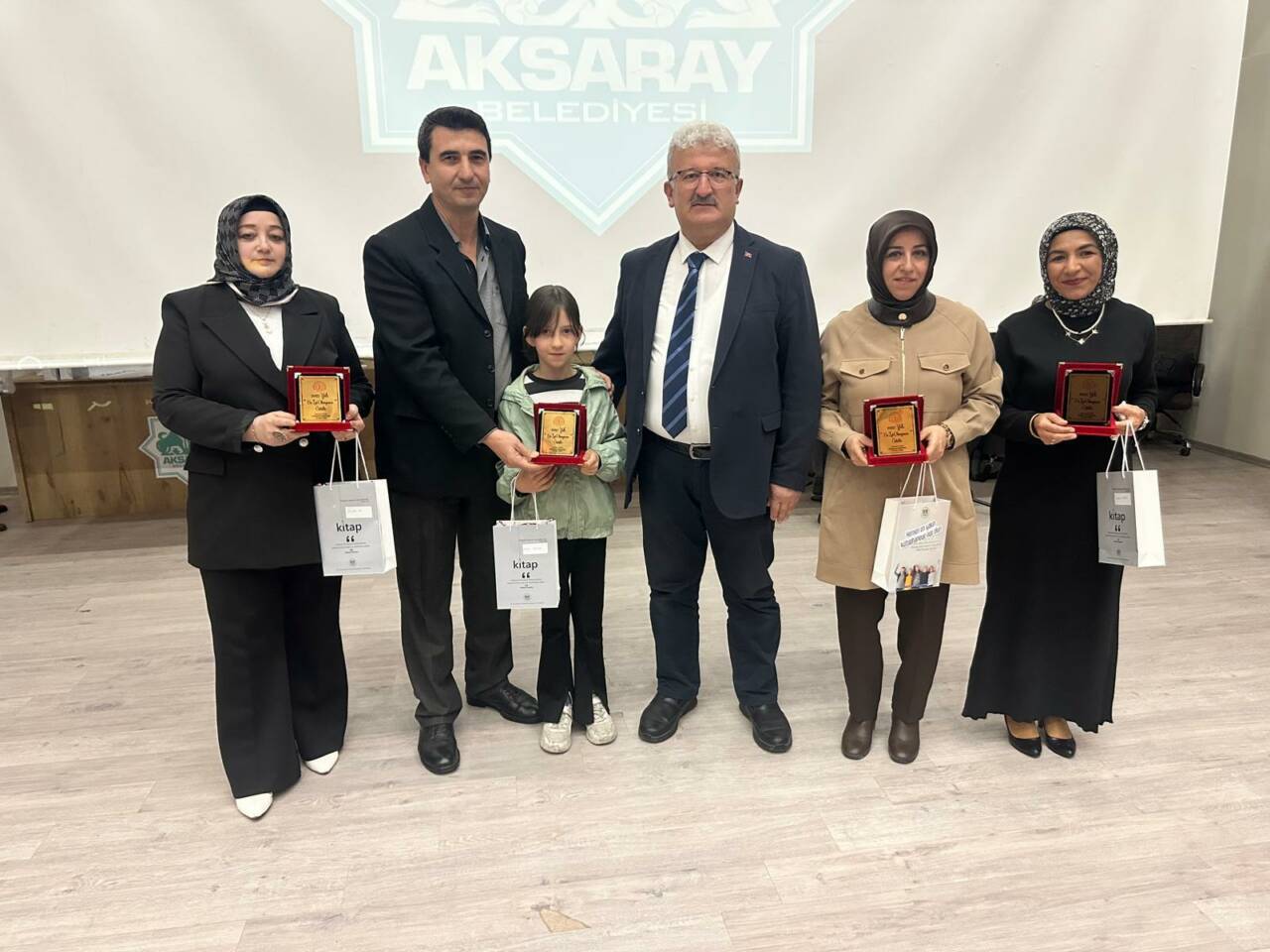 Aksaray’da 62. Kütüphane Haftası açılışı, protokol ve öğrencilerin katılımıyla gerçekleştirildi;