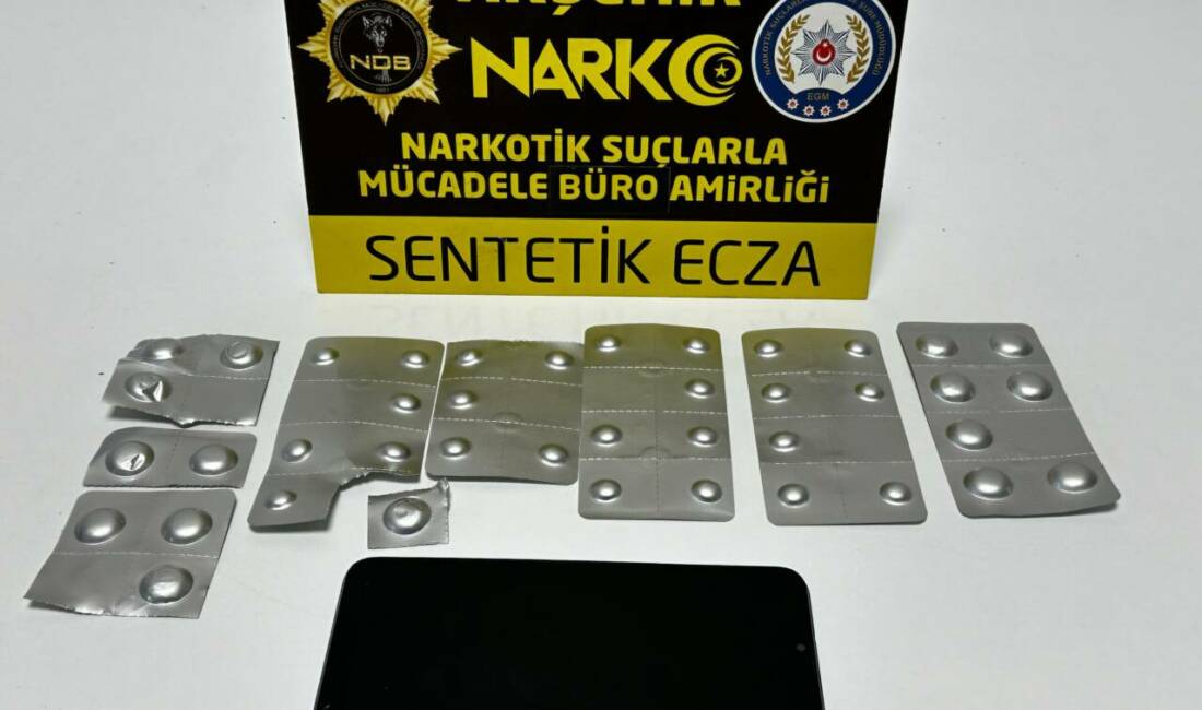 Konya'nın Akşehir ilçesinde gerçekleştirilen uyuşturucu ve kaçak sigara operasyonlarında gözaltına