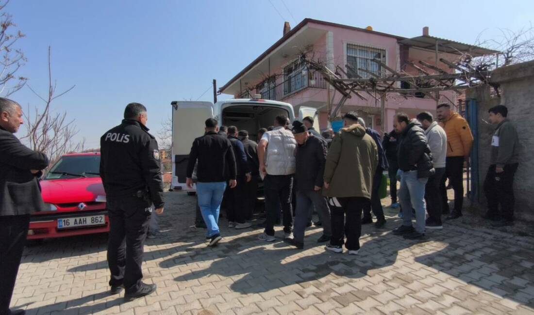  Kırıkkale'de 34 yaşındaki kişi evinde ölü bulundu.