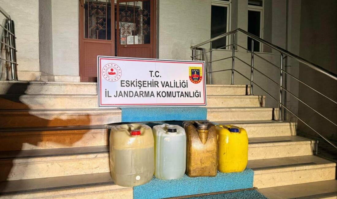 Eskişehir'de 130 litre kaçak akaryakıt ele geçirildi, 1 şüpheli yakalandı.