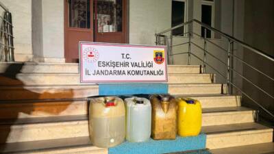 Eskişehir'de 130 litre kaçak akaryakıt ele geçirildi, 1 şüpheli yakalandı.