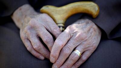 Türkiye, 9 milyon 583 bin 59 kişilik yaşlı nüfusuyla Danimarka,