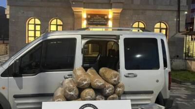 Sivas'ın Koyulhisar ilçesinde 186 kilogram gümrük kaçağı kıyılmış tütün ele