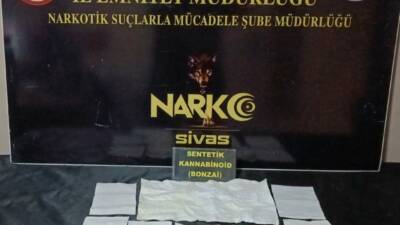 Sivas'ta düzenlenen uyuşturucu operasyonunda gözaltına alınan 2 şüpheliden 1'i tutuklandı.