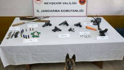 Nevşehir'de jandarma ekiplerince tarihi nitelikte olduğu değerlendirilen 13 sikke ile