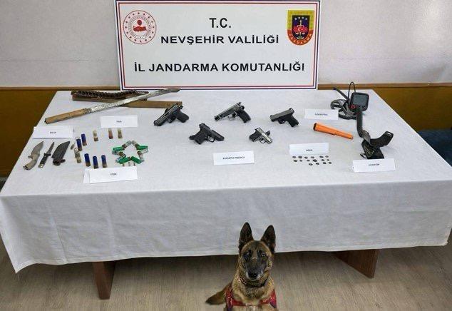 Nevşehir'de jandarma ekiplerince tarihi nitelikte olduğu değerlendirilen 13 sikke ile