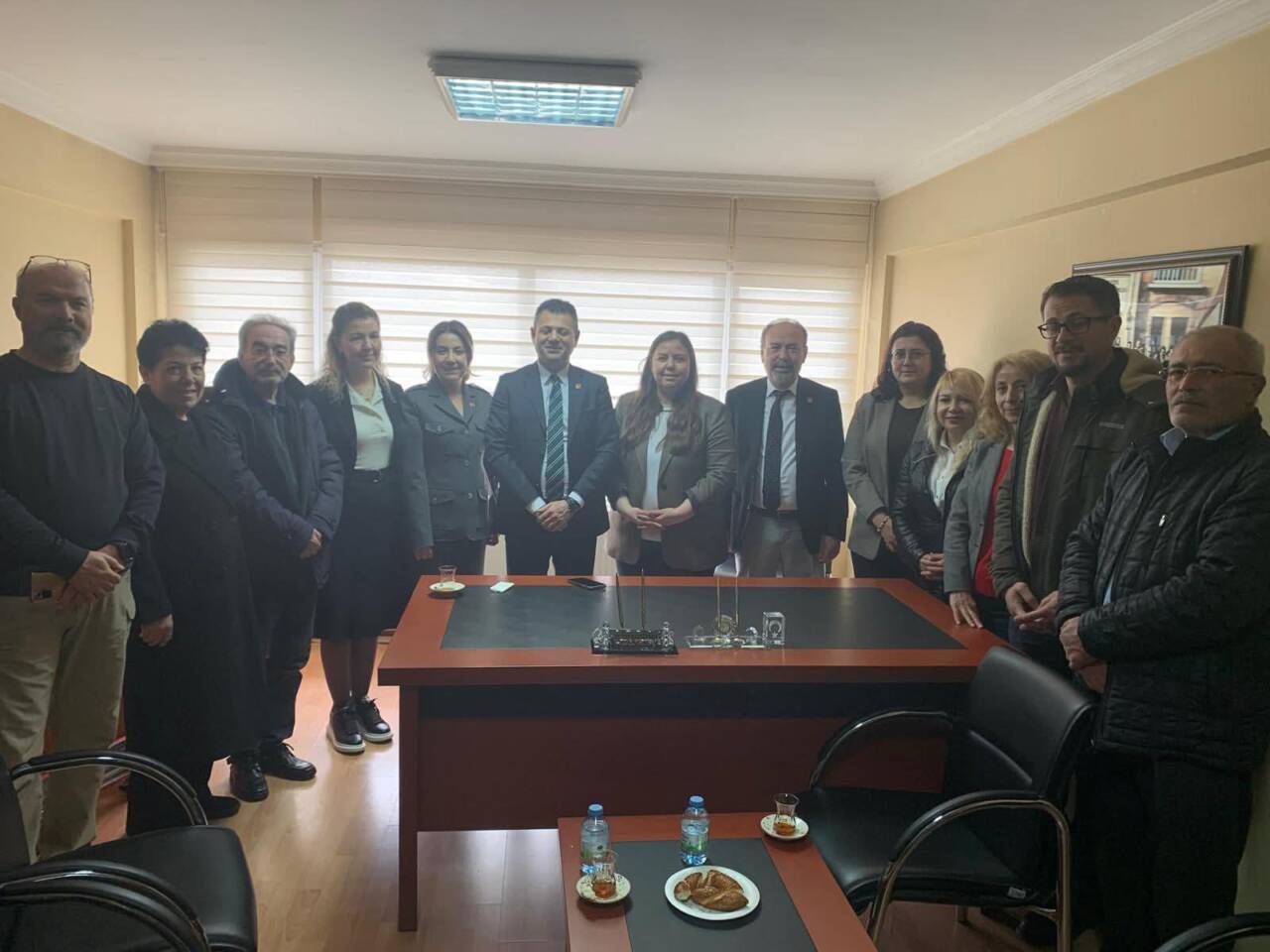 CHP Aksaray heyeti, Atatürkçü Düşünce Derneği Aksaray Şubesi’ni ziyaret ederek
