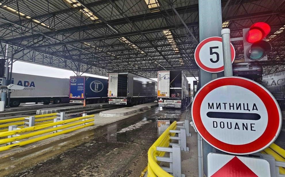  Edirne Kapıkule Sınır Kapısına gelmeye çalışan bir tır sürücü kabinde,