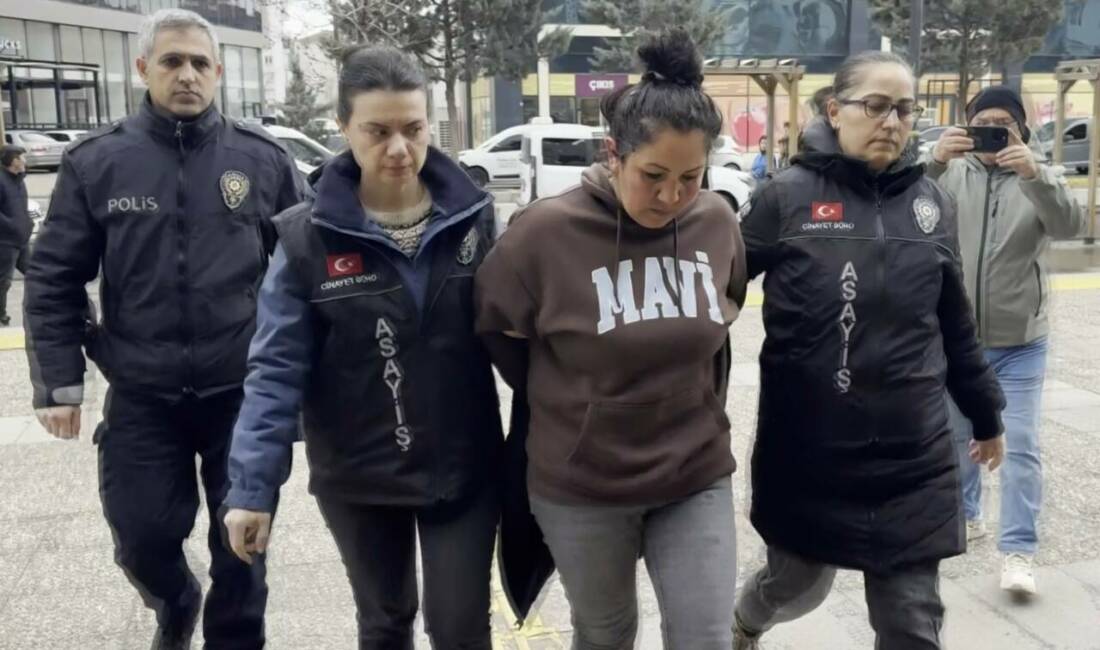 Aksaray'da annesinin sevgilisini göğsünden ve sırtından bıçaklayarak ağır yaralayan genç