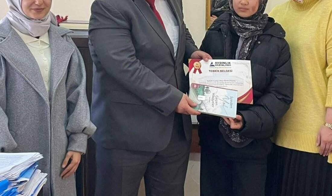 Ağaçören’de düzenlenen “Aydınlık Yarınlara” kitap okuma yarışmasında 2. olan Şehit