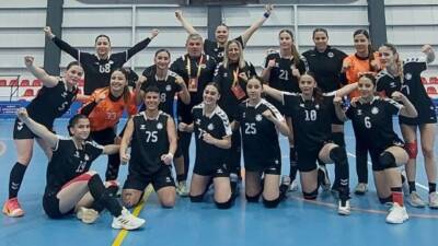 Aksaray Belediyespor Hentbol Takımı, play-off etabındaki ikinci maçında Çanakkale Spor’u