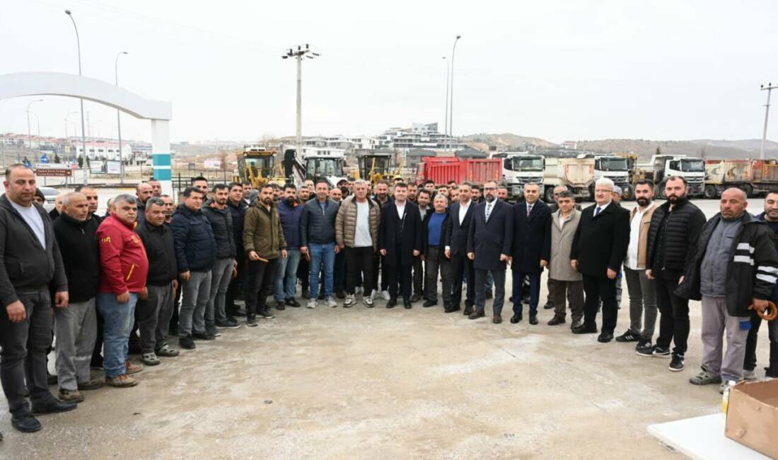 Aksaray Belediye Başkanı Dr. Evren Dinçer, Ramazan Bayramı dolayısıyla belediye