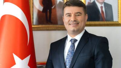 Aksaray Belediye Başkanı Dr. Evren Dinçer, Ramazan Bayramı dolayısıyla yayımladığı