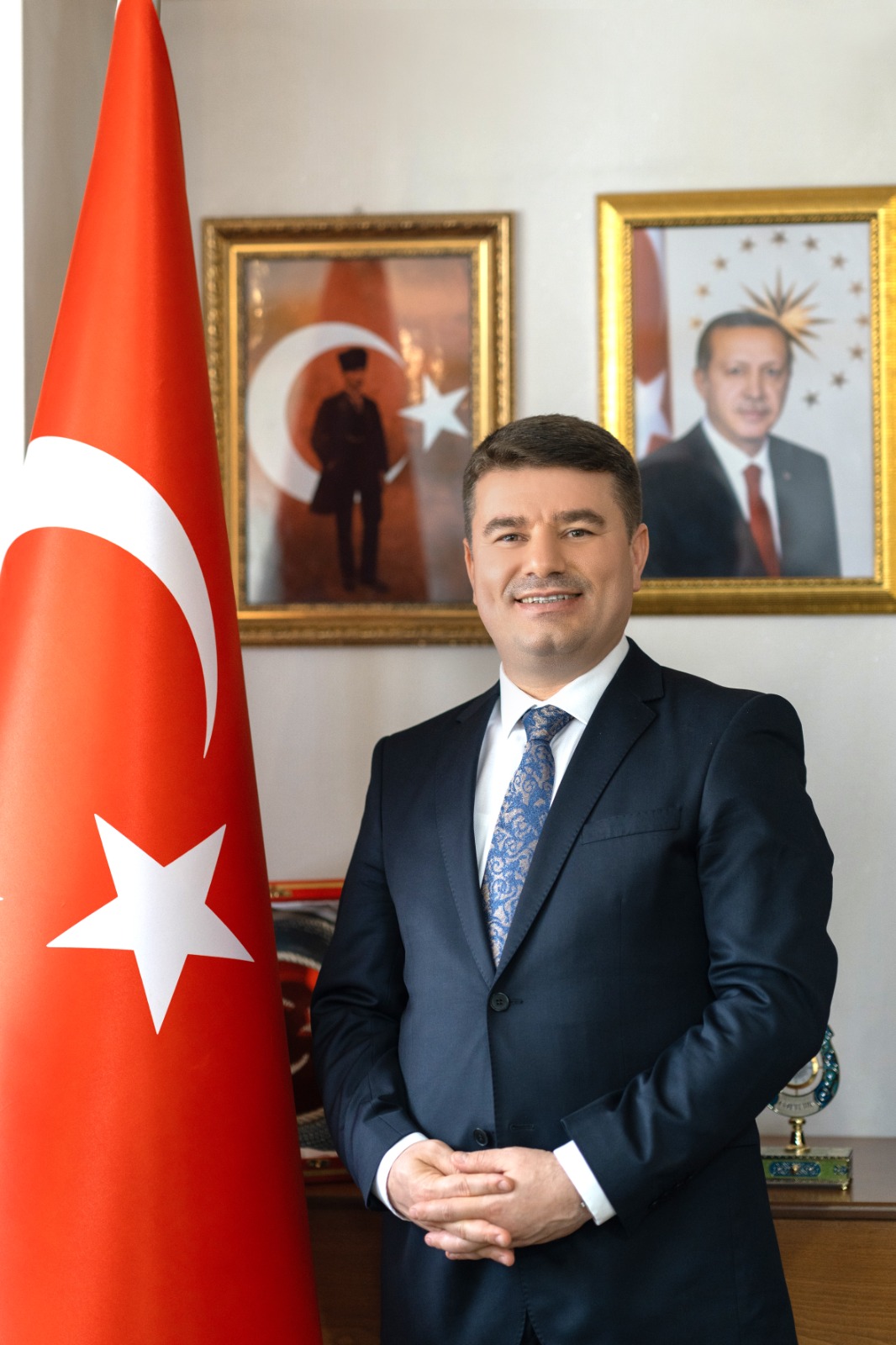 Aksaray Belediye Başkanı Dr. Evren Dinçer, Ramazan Bayramı dolayısıyla yayımladığı