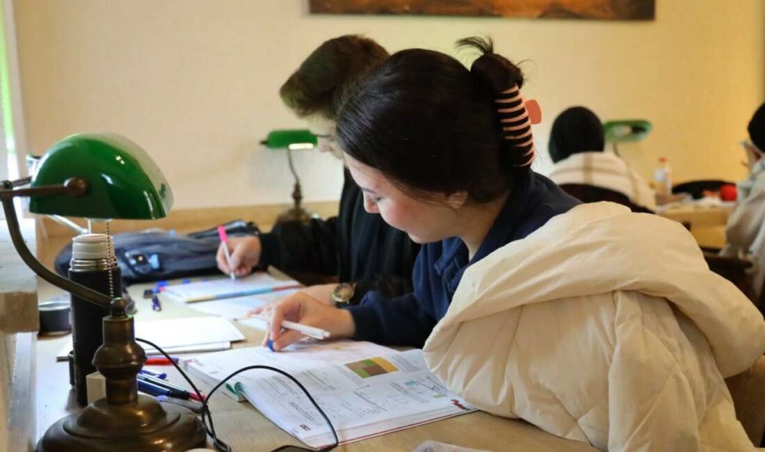 Aksaray’da tarihi miraslardan biri olan Bedriye Medresesi, kitap ve kafe