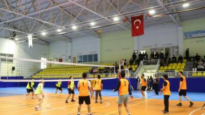 Aksaray Üniversitesinin (ASÜ) kuruluşunun 20. yılı etkinlikleri kapsamında düzenlenen Spor