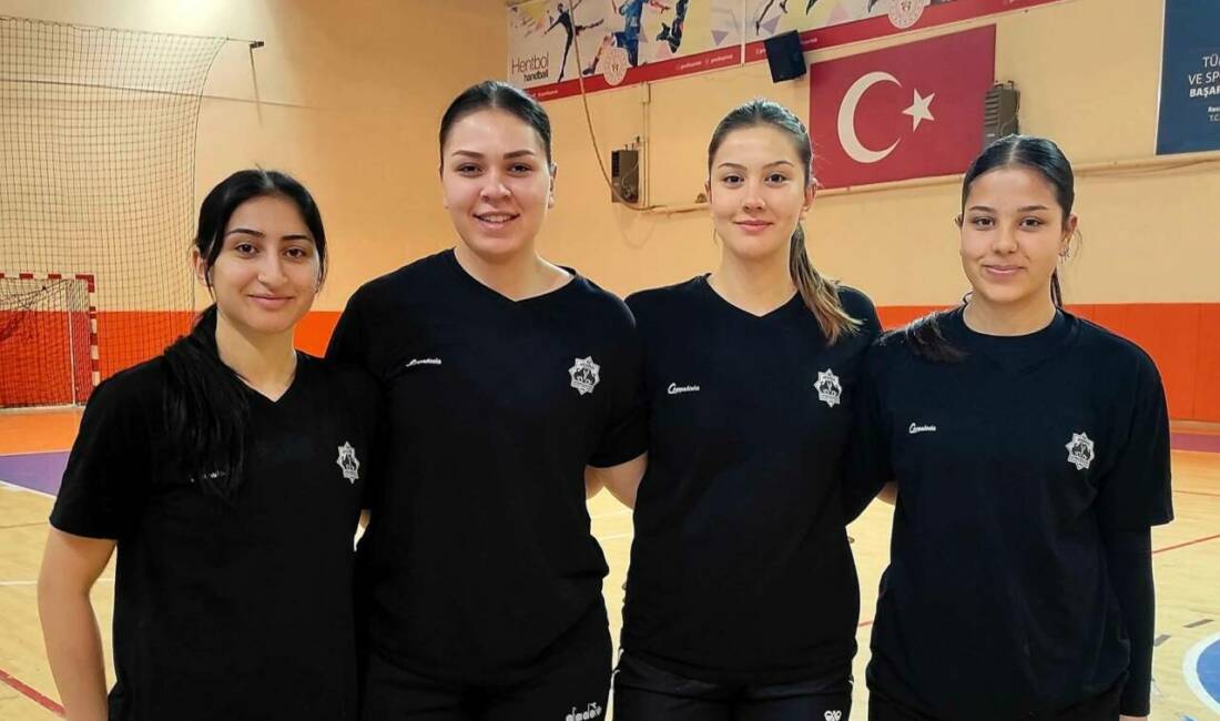 Aksaray Belediyespor Hentbol Takımı’nın genç oyuncuları, milli takım kamplarına davet
