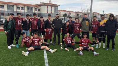Dağılgan Spor Kompleksi’nde düzenlenen Okul Sporları Genç A Erkekler Futbol