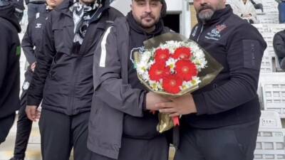 Aksarayspor sahada ağır yenildi, tribünlerde ise Bursaspor ile dostluk rüzgârı