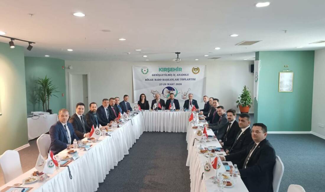 Aksaray Baro Başkanı Erçin Mevlüt Düzgün, Kırşehir’de düzenlenen İç Anadolu