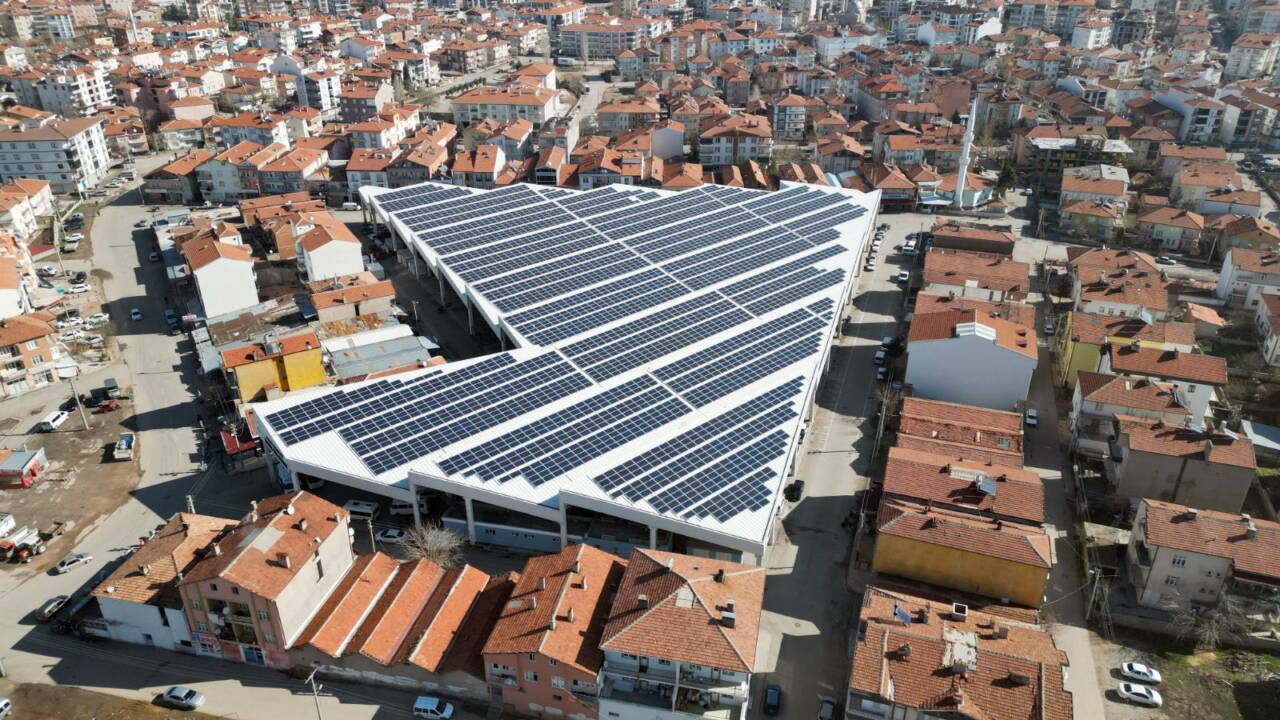 Aksaray Belediyesi, yenilenebilir enerji alanında önemli bir yatırımı daha hayata