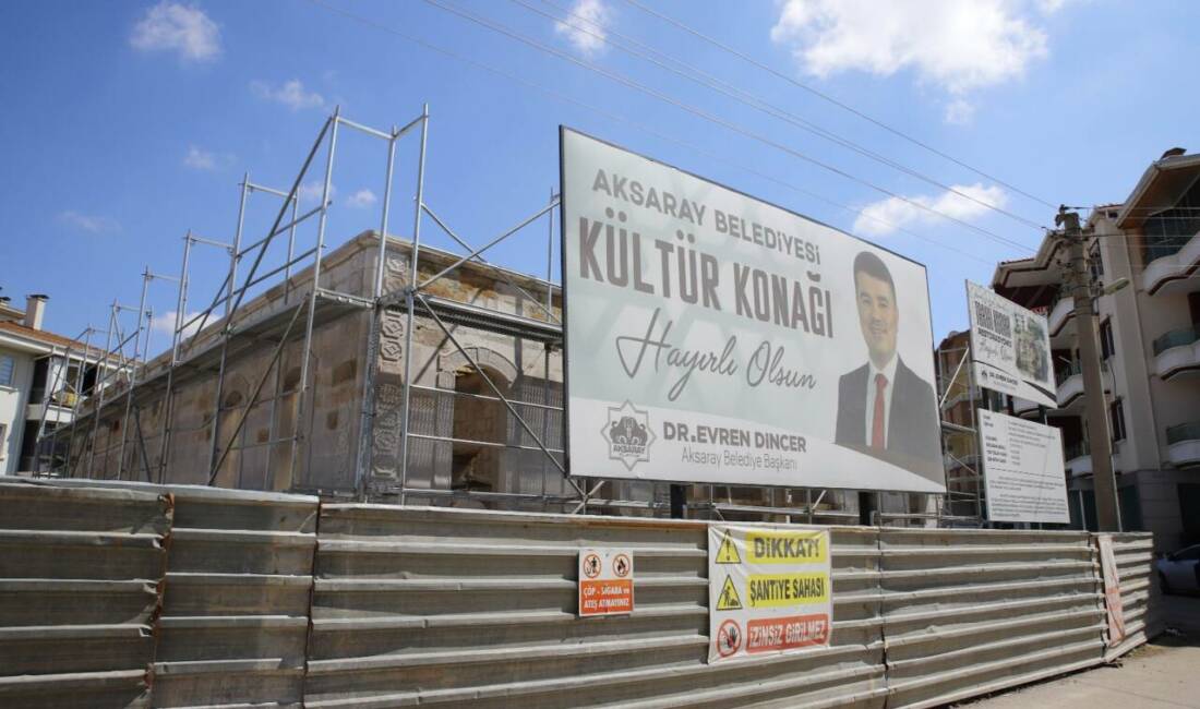Aksaray Belediyesi tarafından Çerdiğin Mahallesi’nde restorasyon ve yenileme çalışmaları başlatılan