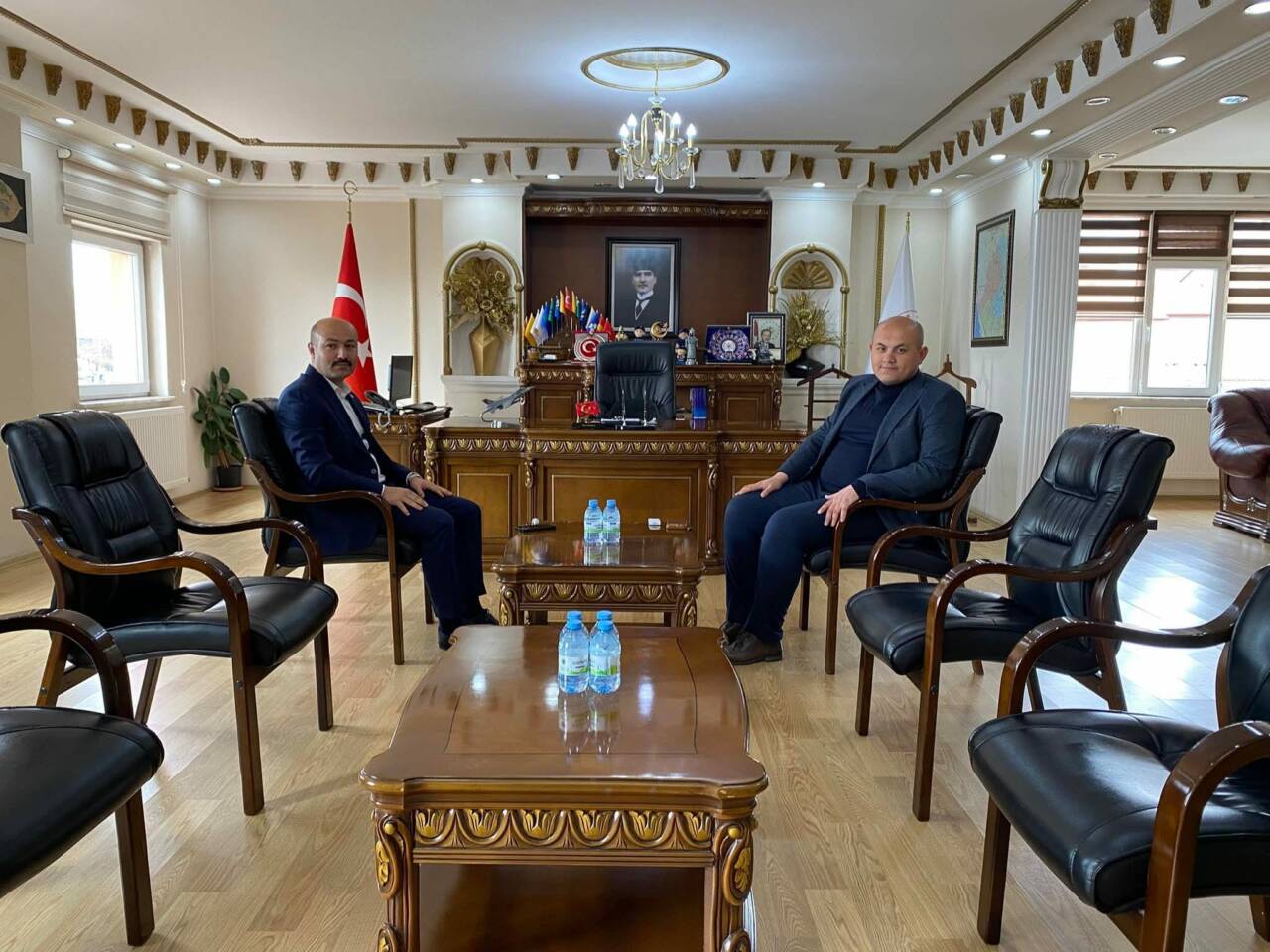 Güzelyurt Kaymakamı Süleyman Arat, Ağaçören Kaymakamı Metin Korkmaz’ı ziyaret etti.