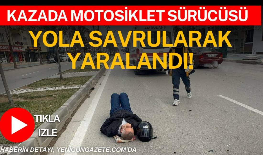 Aksaray’da Atatürk Bulvarı üzerinde otomobil ile motosikletin çarpışması sonucu motosiklet