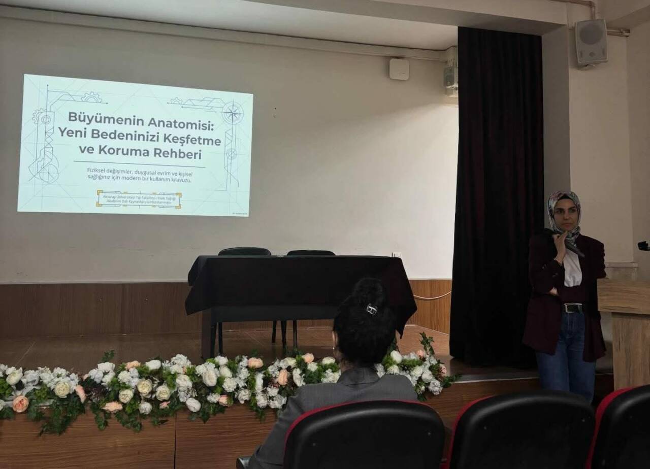 Aksaray Üniversitesi Tıp Fakültesi öğretim üyesi Doç. Dr. Neşe Yakşi