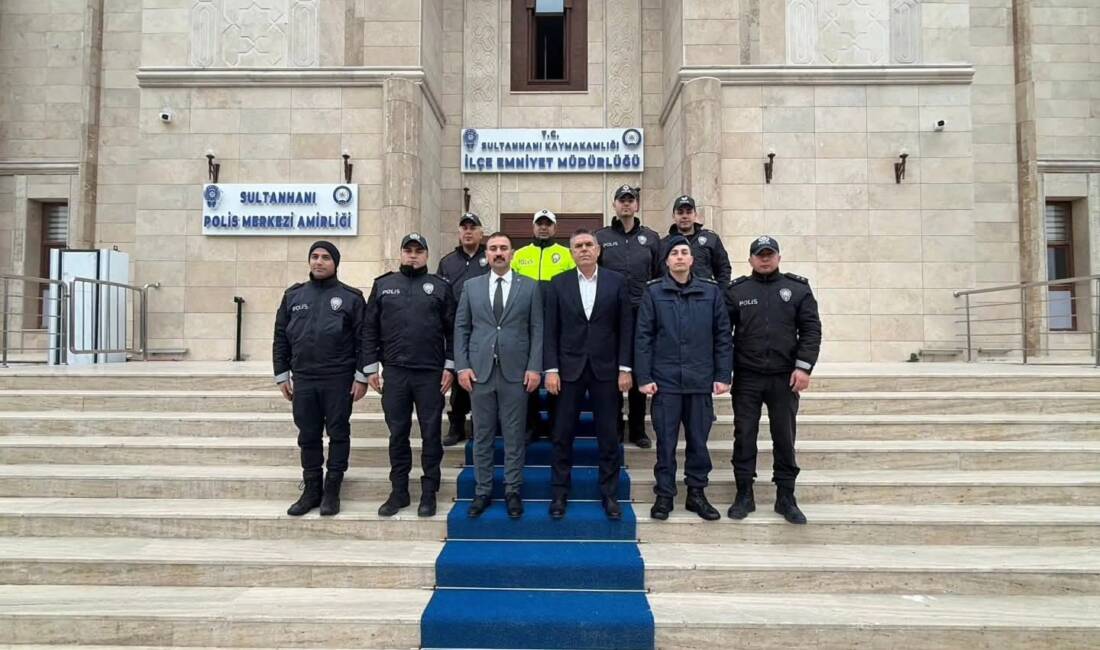 Sultanhanı’nda Ramazan Bayramı’nın ilk gününde ilçe protokolü, görev başındaki güvenlik
