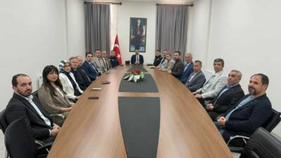 Sultanhanı Kaymakamı Bilal Göksun başkanlığında düzenlenen toplantıda kurum müdürleri ve