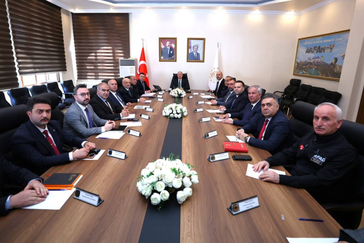 Aksaray’da Mahalli Çevre Kurulu Toplantısı, Vali Murat Duru başkanlığında yapıldı.