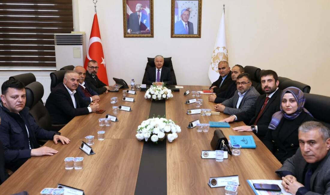 Aksaray’da gerçekleştirilen Uluırmak Sulama Birliği Toplantısı’nda, Mamasın Barajı’ndan sulama sahalarına