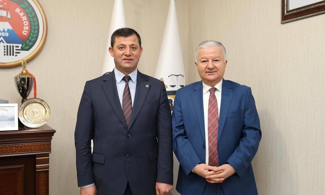 Aksaray Valisi Murat Duru, Aksaray Barosu’na iade-i ziyarette bulundu. Görüşmede