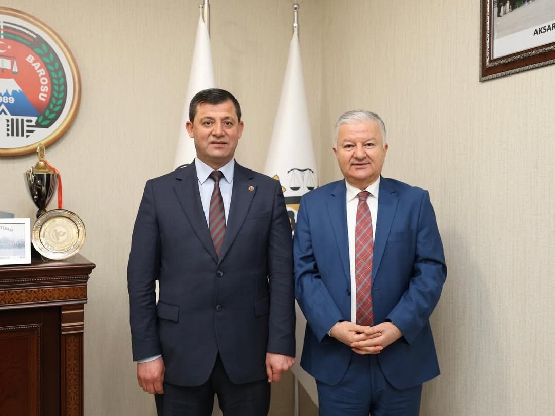 Aksaray Valisi Murat Duru, Aksaray Barosu’na iade-i ziyarette bulundu. Görüşmede