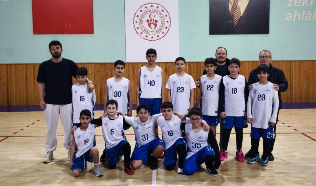 Aksaray’da düzenlenen Okul Sporları Basketbol İl Şampiyonası finalinde rakibini mağlup