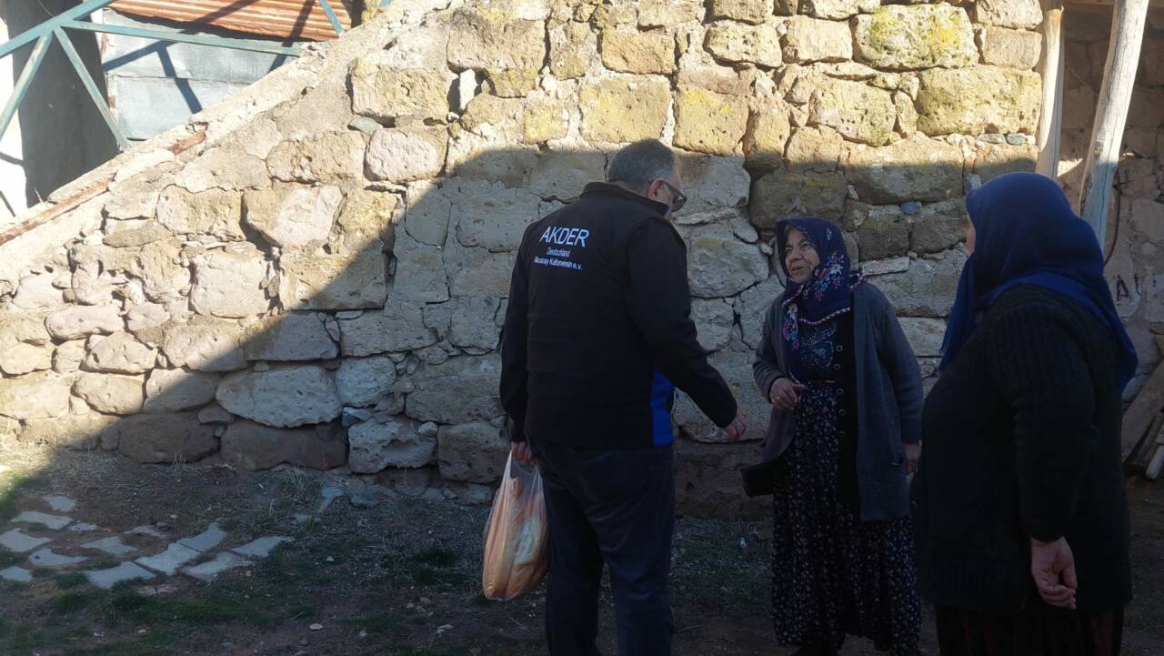 AKDER, Ramazan ayında 50 köyde 300 aileye toplam 500 bin
