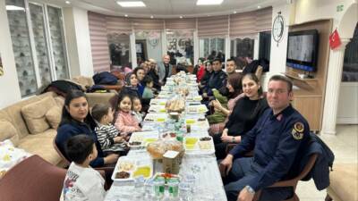 Ağaçören Kaymakamı Metin Korkmaz, Ramazan ayının manevi atmosferinde İlçe Jandarma