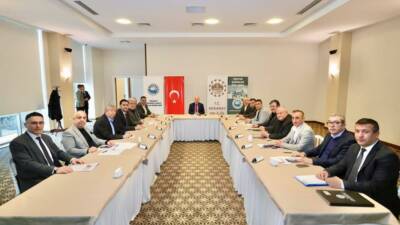 Aksaray Valisi Murat Duru başkanlığında yapılan OSB Müteşebbis Heyeti toplantısında