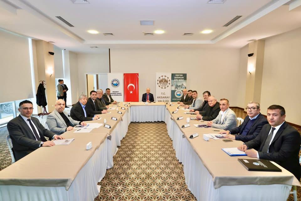 Aksaray Valisi Murat Duru başkanlığında yapılan OSB Müteşebbis Heyeti toplantısında
