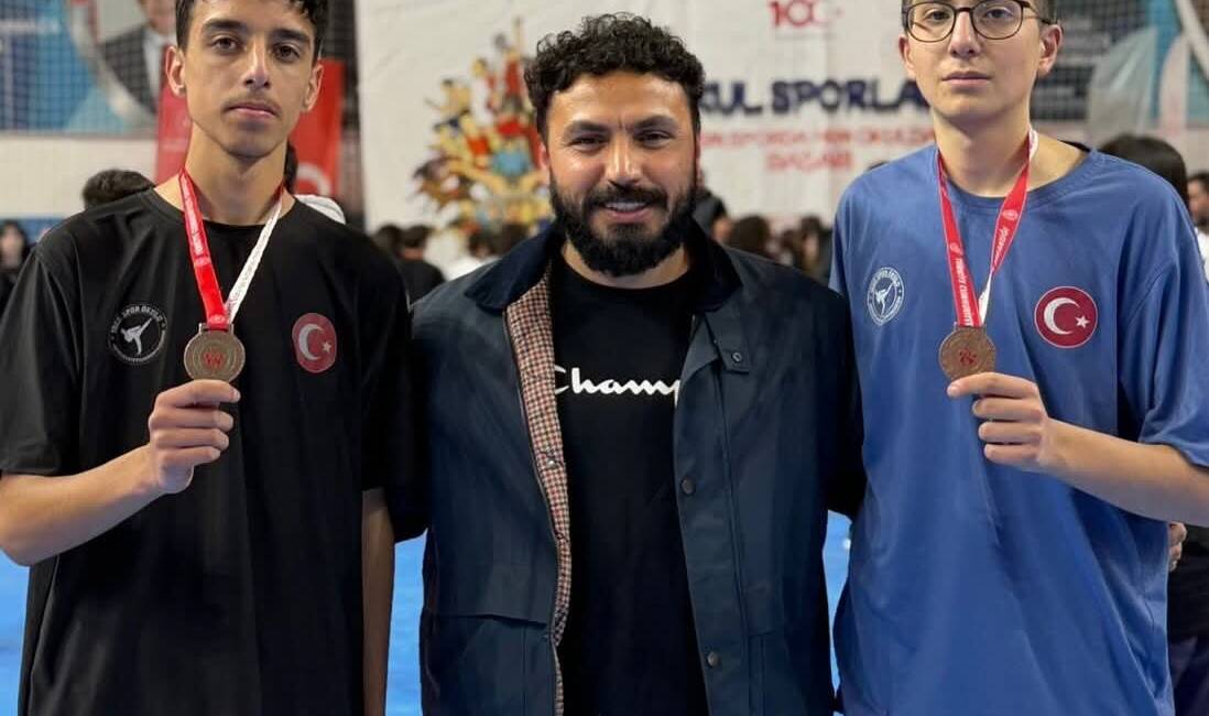 Karaman’da düzenlenen Okul Sporları Liseler Taekwondo Grup Müsabakalarında Aksaraylı sporcular