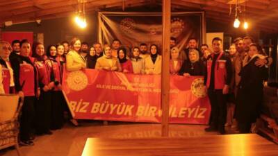 Aksaray’da “Evlenilecek Gençlerin Desteklenmesi Projesi” kapsamında genç çiftlerin katılımıyla iftar