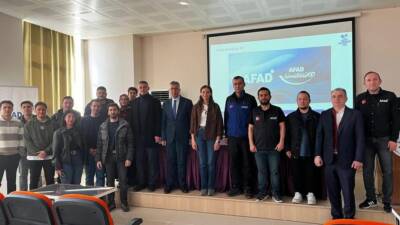 AFAD eğitmenleri tarafından Aksaray Üniversitesi Mühendislik Fakültesi öğrencilerine afet bilinci,