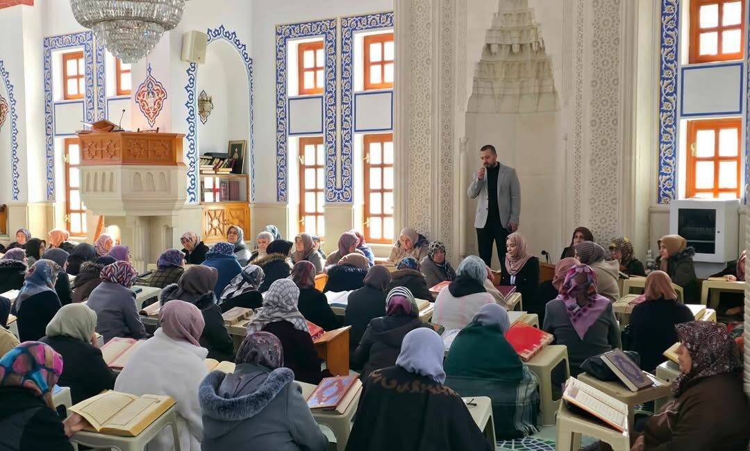 Aksaray’da Ramazan ayında kadınlara yönelik düzenlenen mukabele ve vaaz programlarını