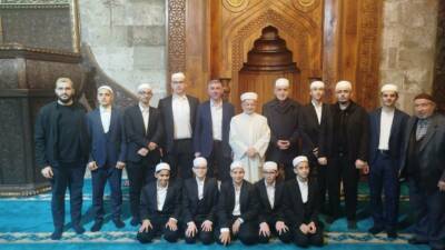 Aksaray’da Ramazan boyunca Ulu Cami’de mukabele okuyan genç hafızlar, İl