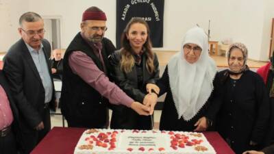 Aksaray’da Yaşlılara Saygı Haftası kapsamında huzurevi sakinleri ziyaret edildi. İl